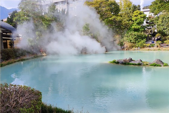 温泉度假区外环境景观设计2